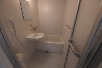 日々の疲れを癒すお風呂付です