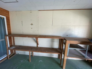 井門町貸倉庫・貸事務所　西から２番目の画像