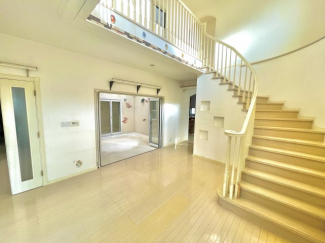 【居間・リビング】