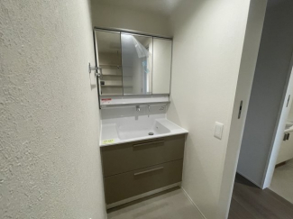 忙しい朝には欠かせない洗面所です