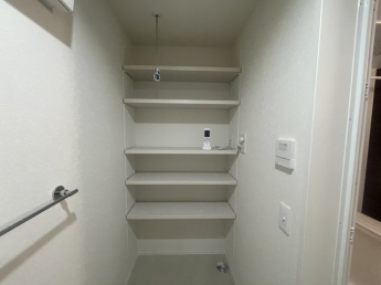 ちょっとした収納スペースも充実しています