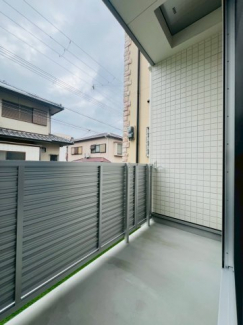 【バルコニー】