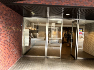 【エントランス】