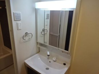 洗髪洗面化粧台