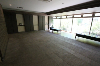 ゆとりのあるロビーです