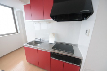 コンパクトなキッチンで掃除もラクラク