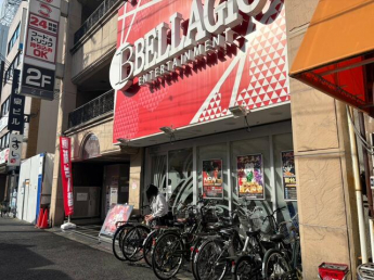 パチンコ店まで20m