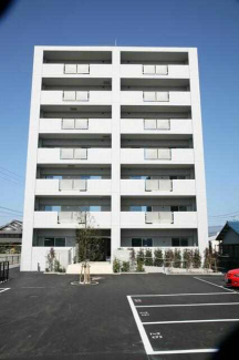 松山市来住町のマンションの画像