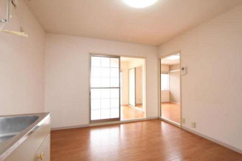 松山市南江戸５丁目のアパートの画像