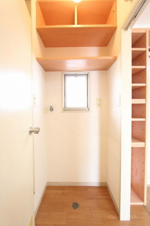 松山市南江戸５丁目のアパートの画像