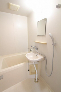 松山市南江戸５丁目のアパートの画像