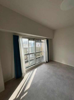 ２重窓になっております。防音しっかり