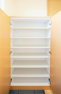 シューズボックス