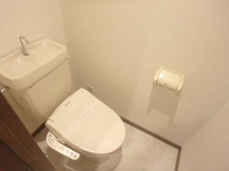 シンプルで使いやすいトイレです