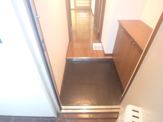 明るい玄関です