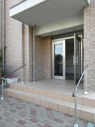 【エントランス】