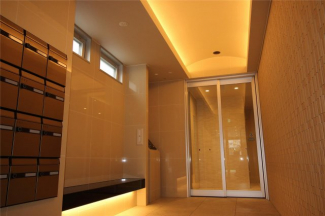 【エントランス】