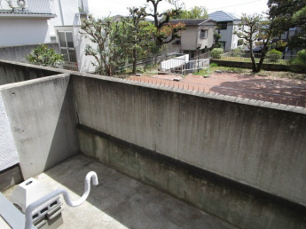 【バルコニー】