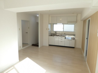 【居間・リビング】