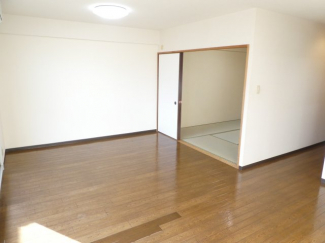 【居間・リビング】