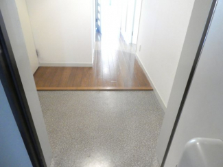 【玄関】
