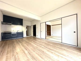 【居間・リビング】