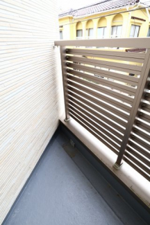 【バルコニー】