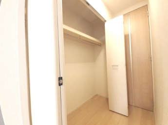 洋室クローゼット