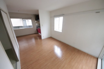 こちらのリビングで趣味の時間をお楽しみください