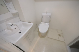 シンプルで使いやすいトイレです