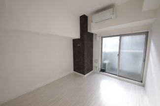 使い勝手のいい寝室です