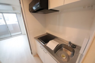 コンパクトなキッチンで掃除もラクラク