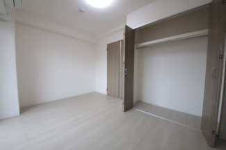 使い勝手のいい寝室です