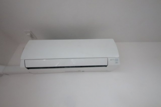 内装は落ち着いています