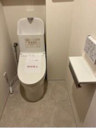 清潔感のあるトイレです