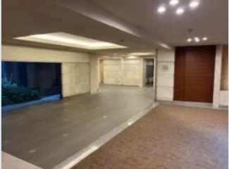 落ち着いたエントランスです