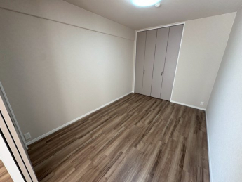 個人の部屋や寝室として使える洋室です