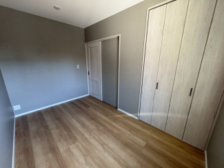 明るい洋室です