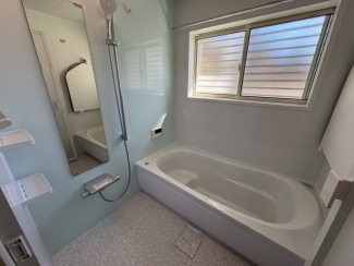 コンパクトで使いやすいお風呂です