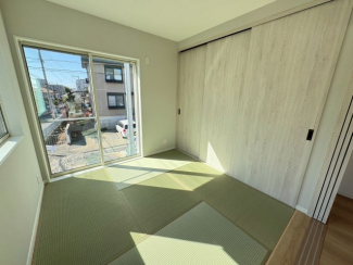 明るい和室です