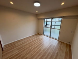 こちらの居間で趣味の時間をお楽しみください