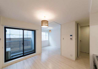 ＯＮＤＩＮＡ　オンディーナの画像