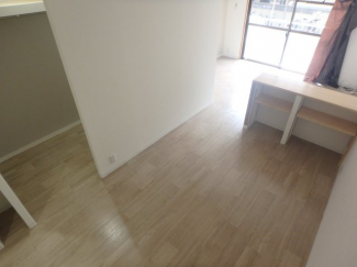 こちらのリビングで趣味の時間をお楽しみください