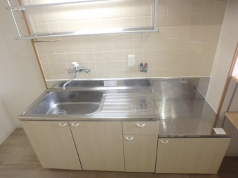 コンパクトなキッチンで掃除もラクラク