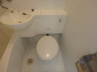 ゆったりとした空間のトイレです