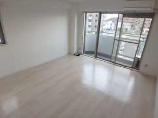 ゆったりとした居間です