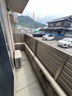 【バルコニー】