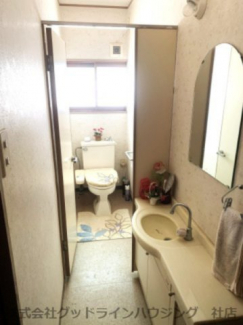 手洗い付きです。