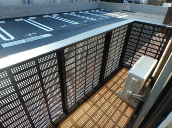 【バルコニー】