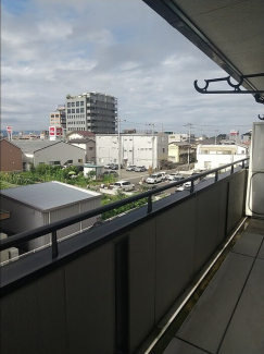 【バルコニー】
